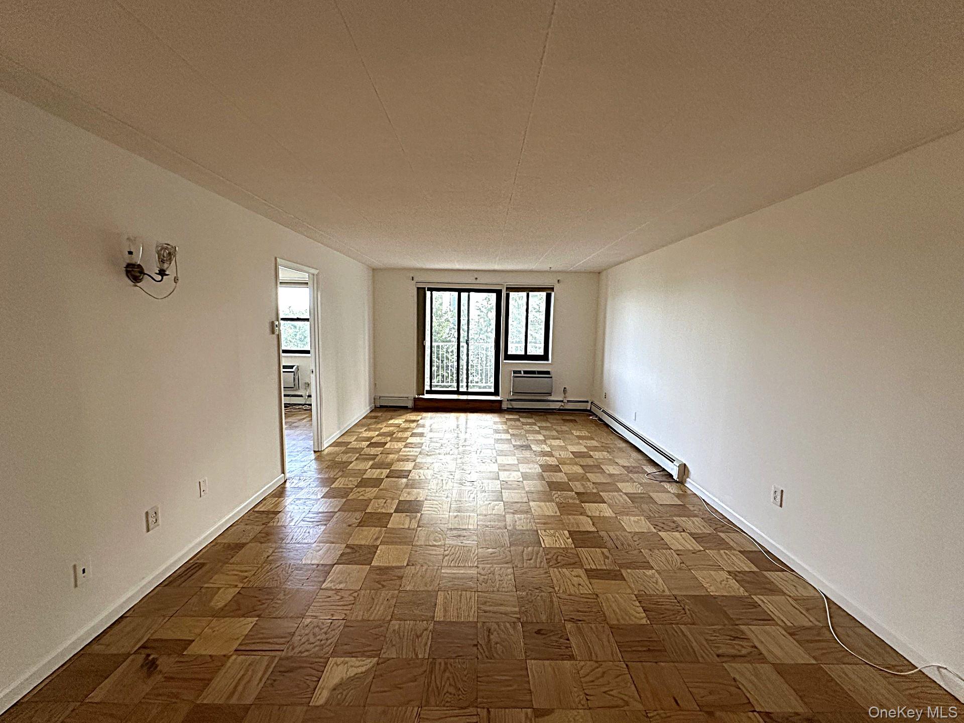 #11 photo, 1085 Warburton Avenue, Yonkers , NY 10701