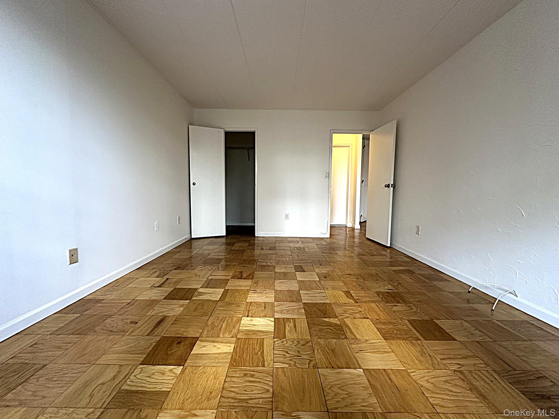 #17 photo, 1085 Warburton Avenue, Yonkers , NY 10701