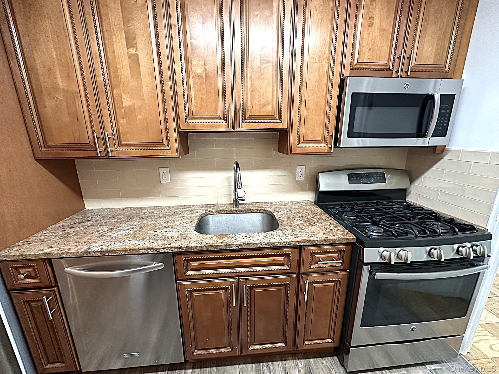 #8 photo, 1085 Warburton Avenue, Yonkers , NY 10701