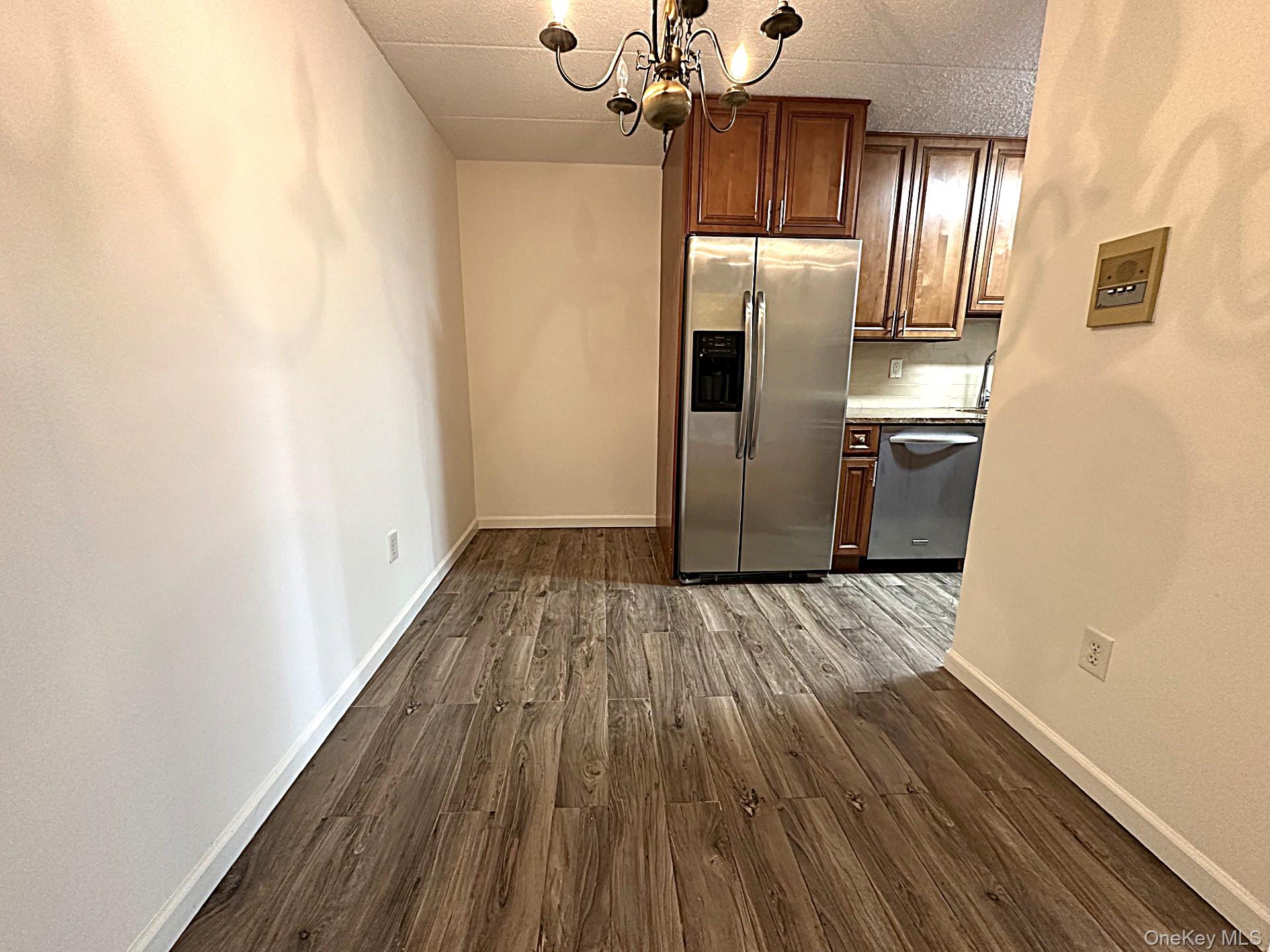 #9 photo, 1085 Warburton Avenue, Yonkers , NY 10701