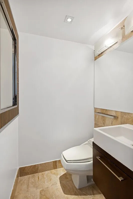 #6 photo, 160 W 66TH Street, Lincoln Square , NY 10023