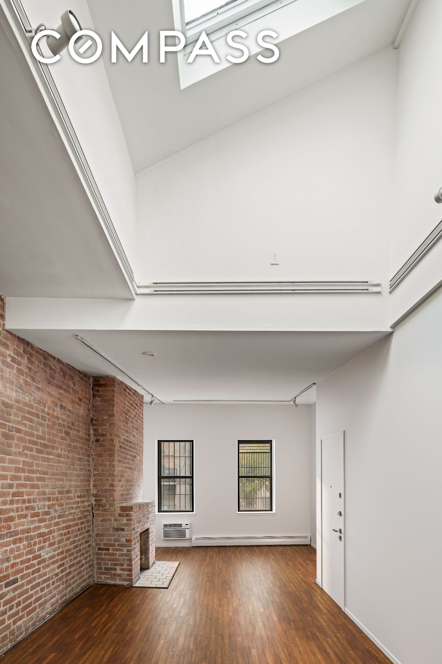 #8 photo, 351 W 53rd Street, Hell's Kitchen , NY 10019