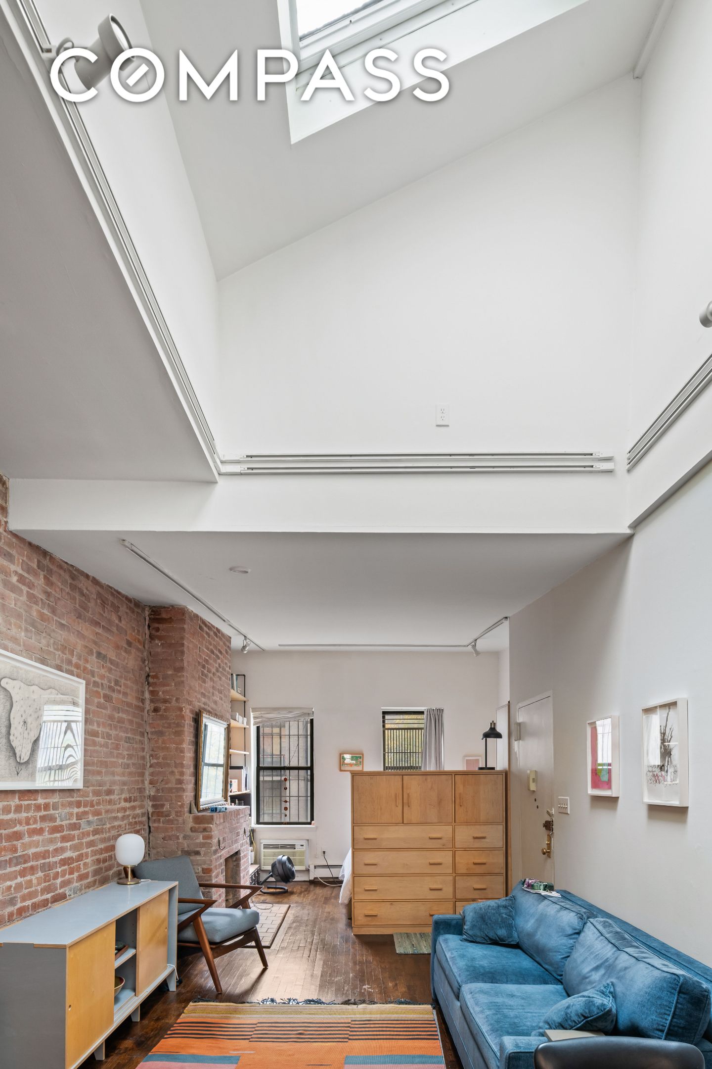 #9 photo, 351 W 53rd Street, Hell's Kitchen , NY 10019