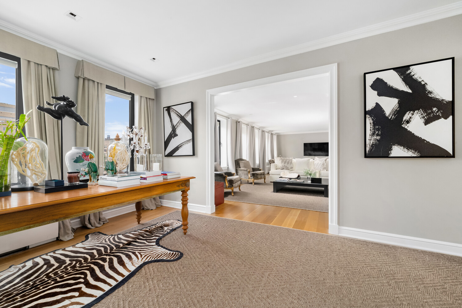 #3 photo, 15 E 69TH Street, Lenox Hill , NY 10021