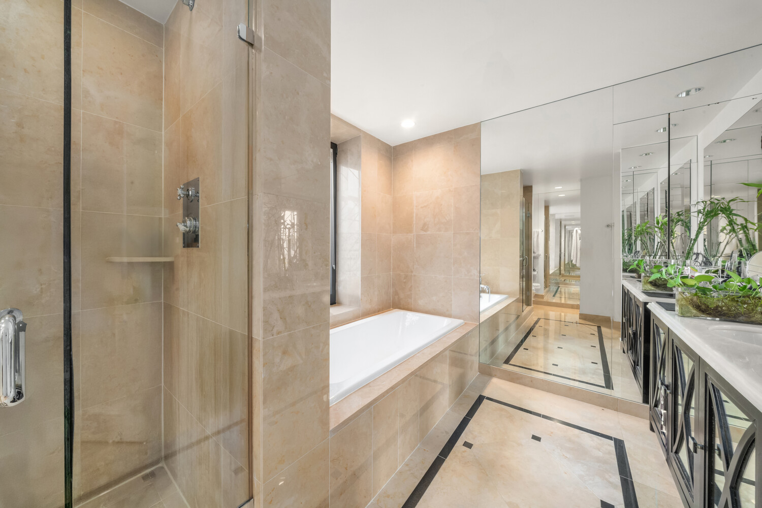 #8 photo, 15 E 69TH Street, Lenox Hill , NY 10021