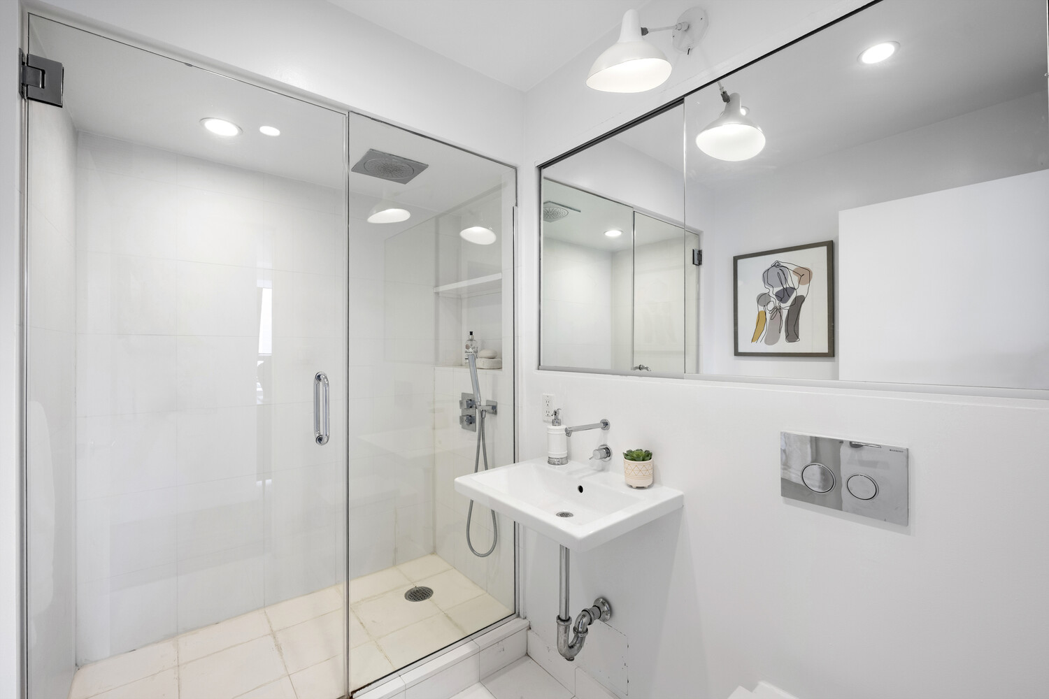 #7 photo, 50 HENRY Street, Two Bridges , NY 10002