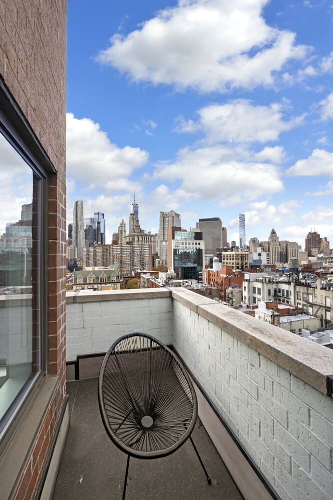 #8 photo, 50 HENRY Street, Two Bridges , NY 10002