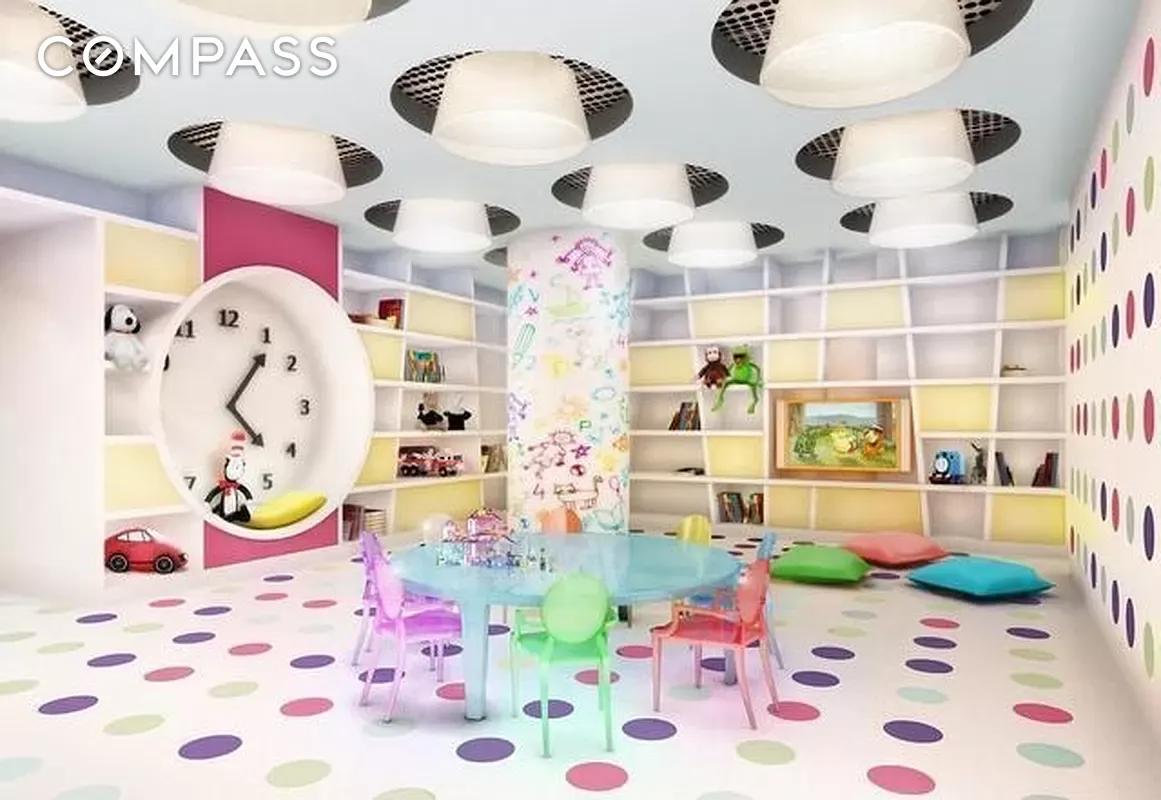 #11 photo, 322 W 57th Street, Hell's Kitchen , NY 10019