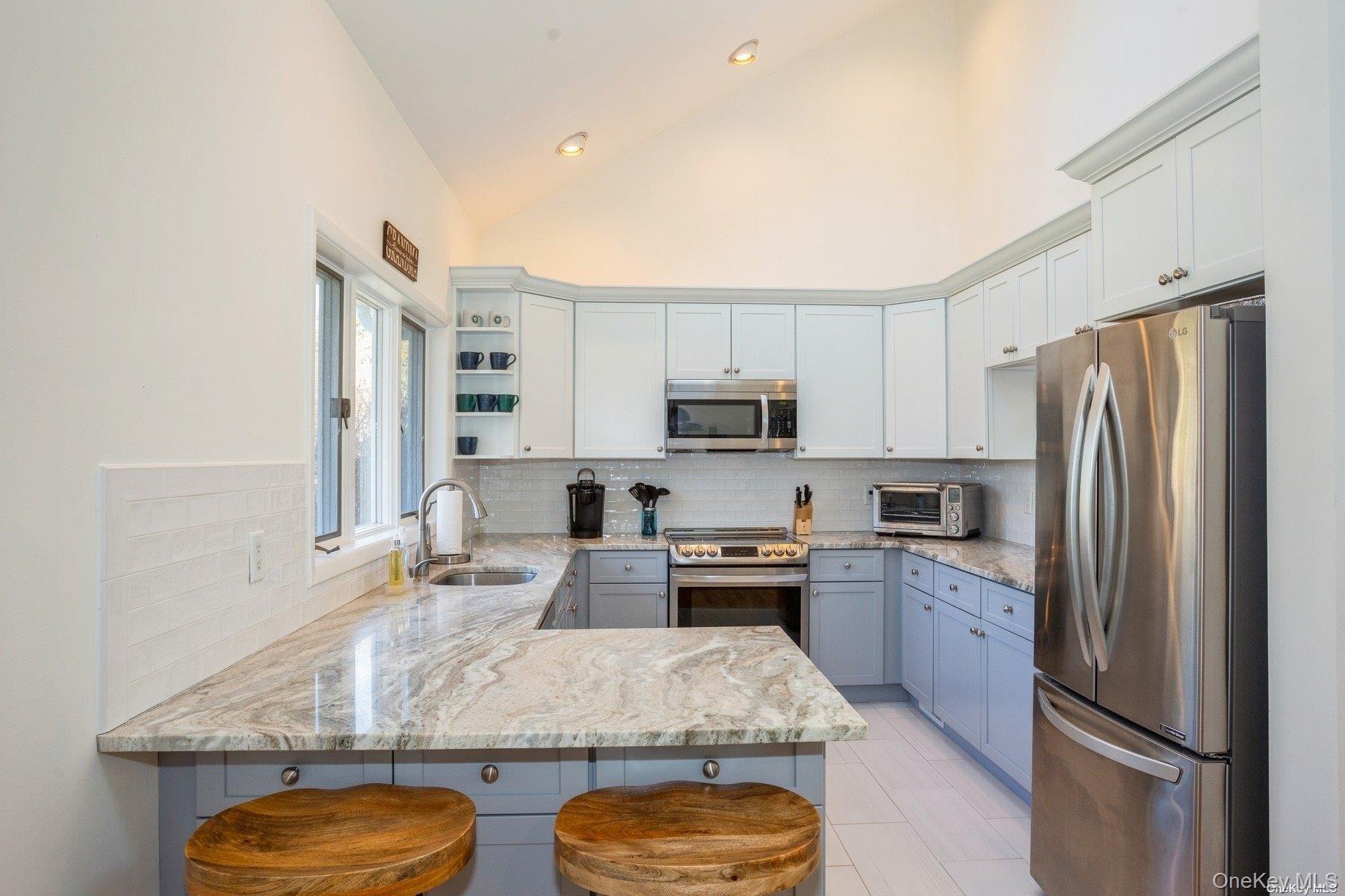 #5 photo, 70 Jagger Lane, Westhampton , NY 11977