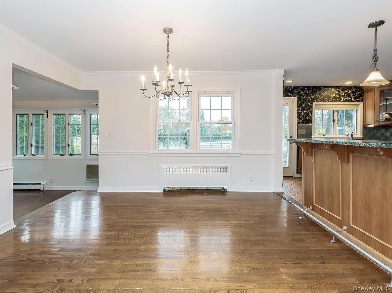 #7 photo, 41 S 4th Street, Locust Valley , NY 11560