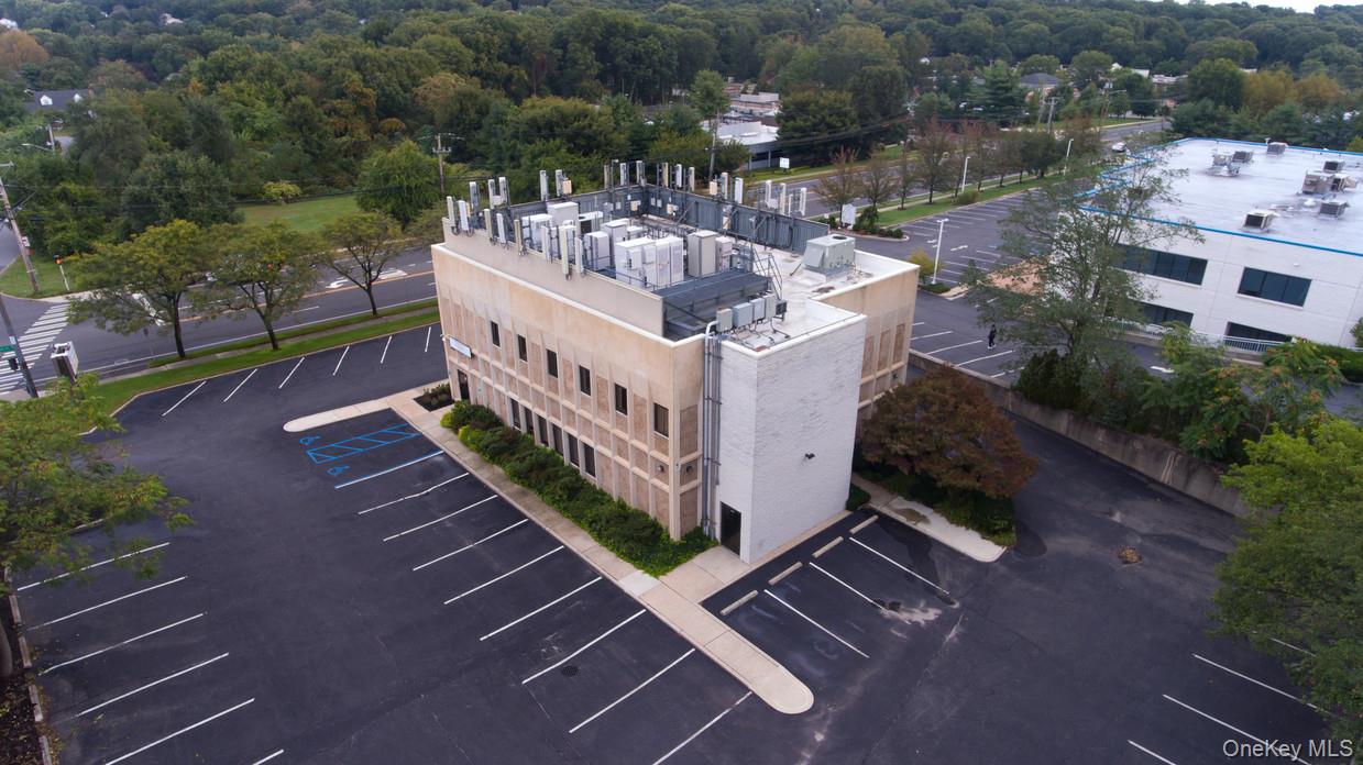 #14 photo, 996 W Jericho Turnpike, Smithtown , NY 11787