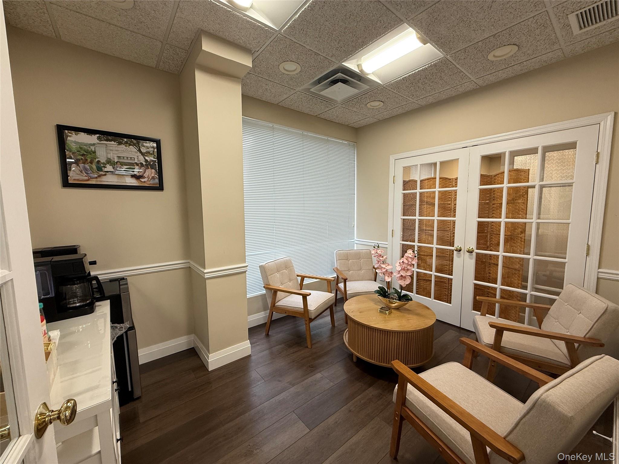 #2 photo, 996 W Jericho Turnpike, Smithtown , NY 11787