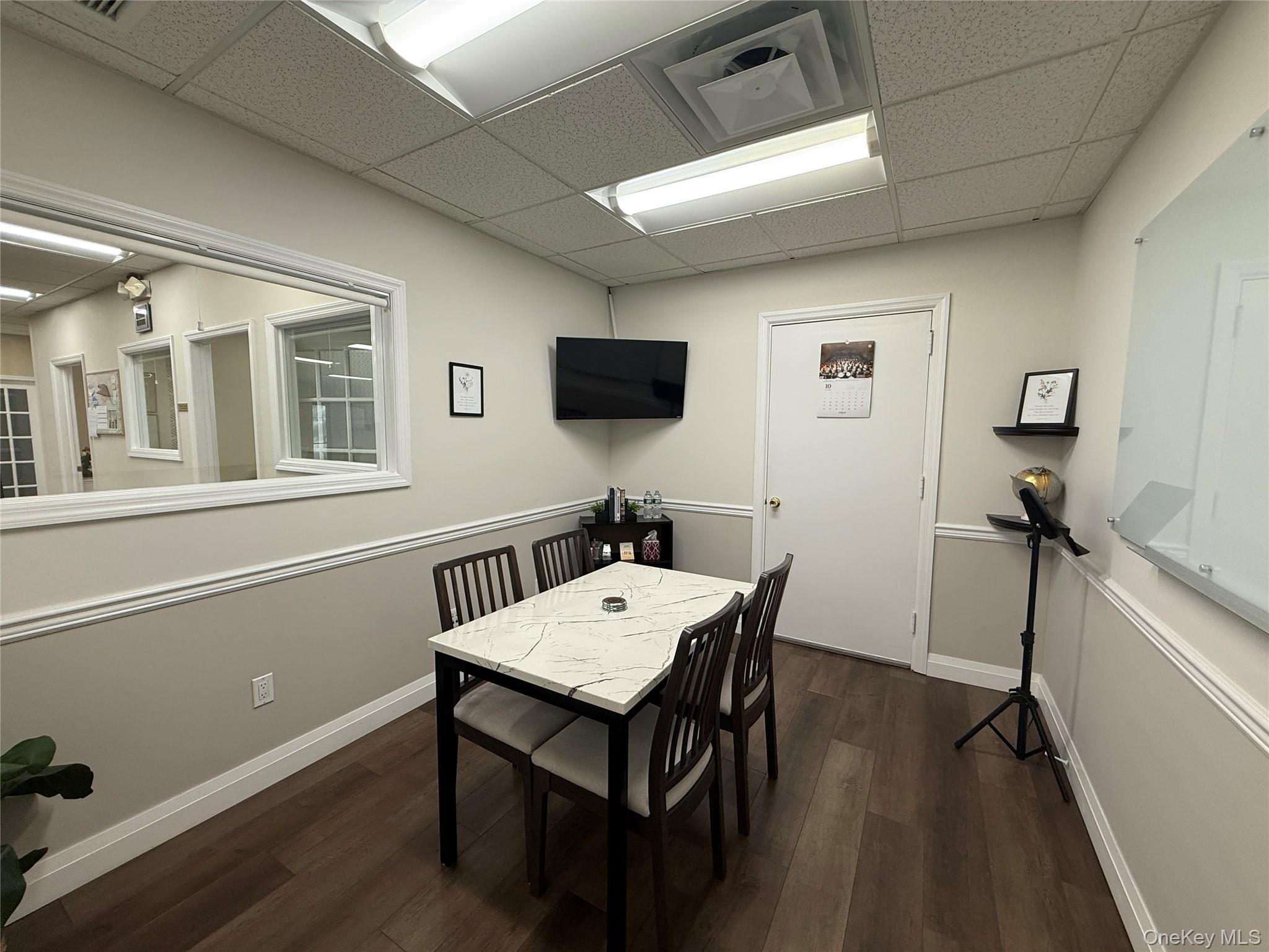 #5 photo, 996 W Jericho Turnpike, Smithtown , NY 11787