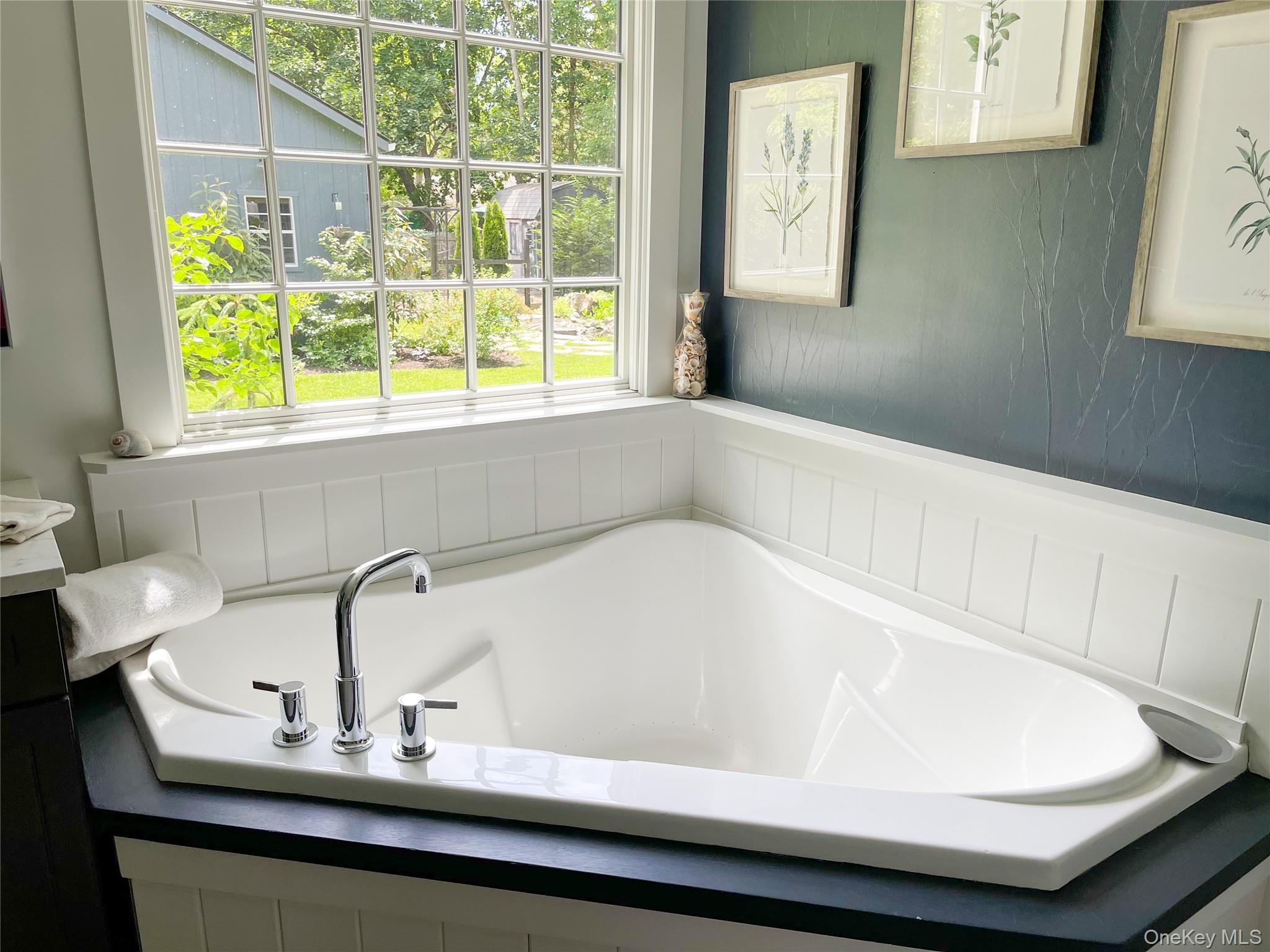 #12 photo, 6 Long Lane, Hampton Bays , NY 11946