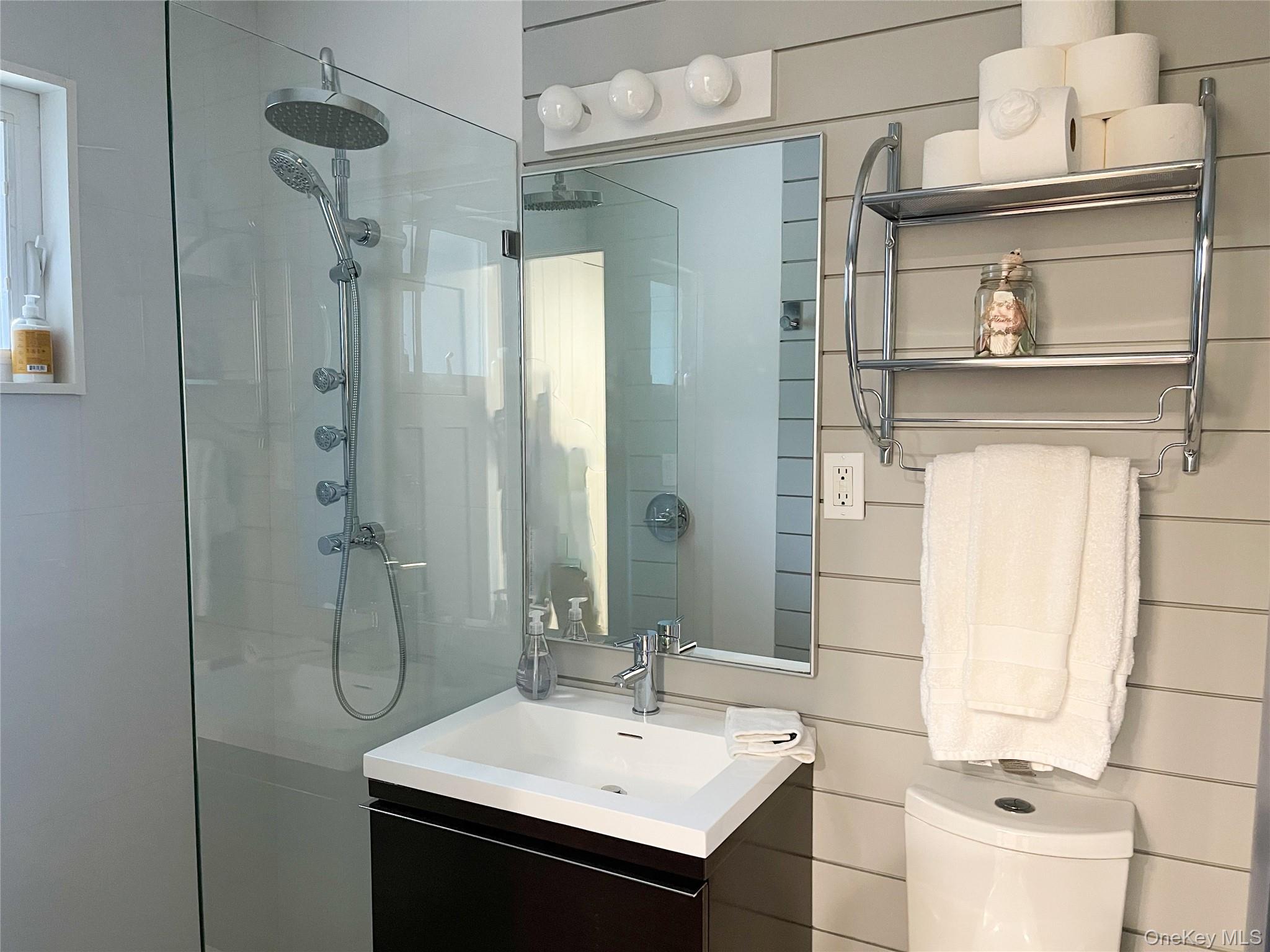 #14 photo, 6 Long Lane, Hampton Bays , NY 11946