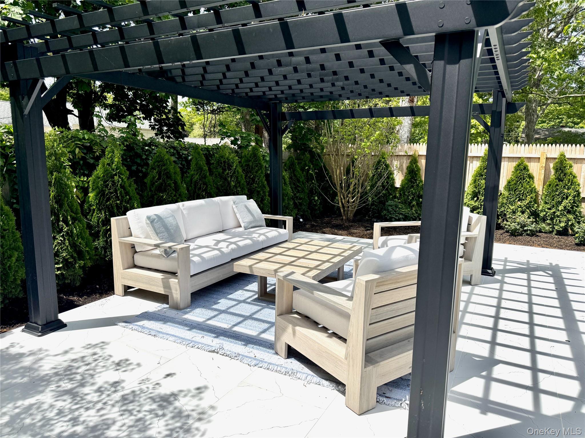 #20 photo, 6 Long Lane, Hampton Bays , NY 11946