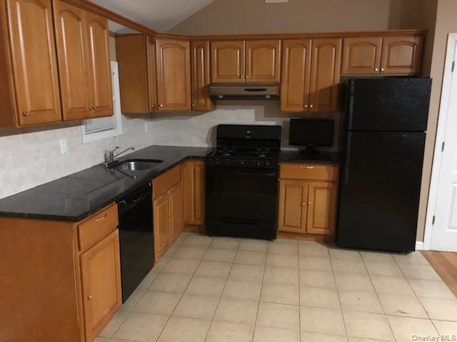 #9 photo, 87-30 Commonwealth Boulevard, Bellerose , NY 11426