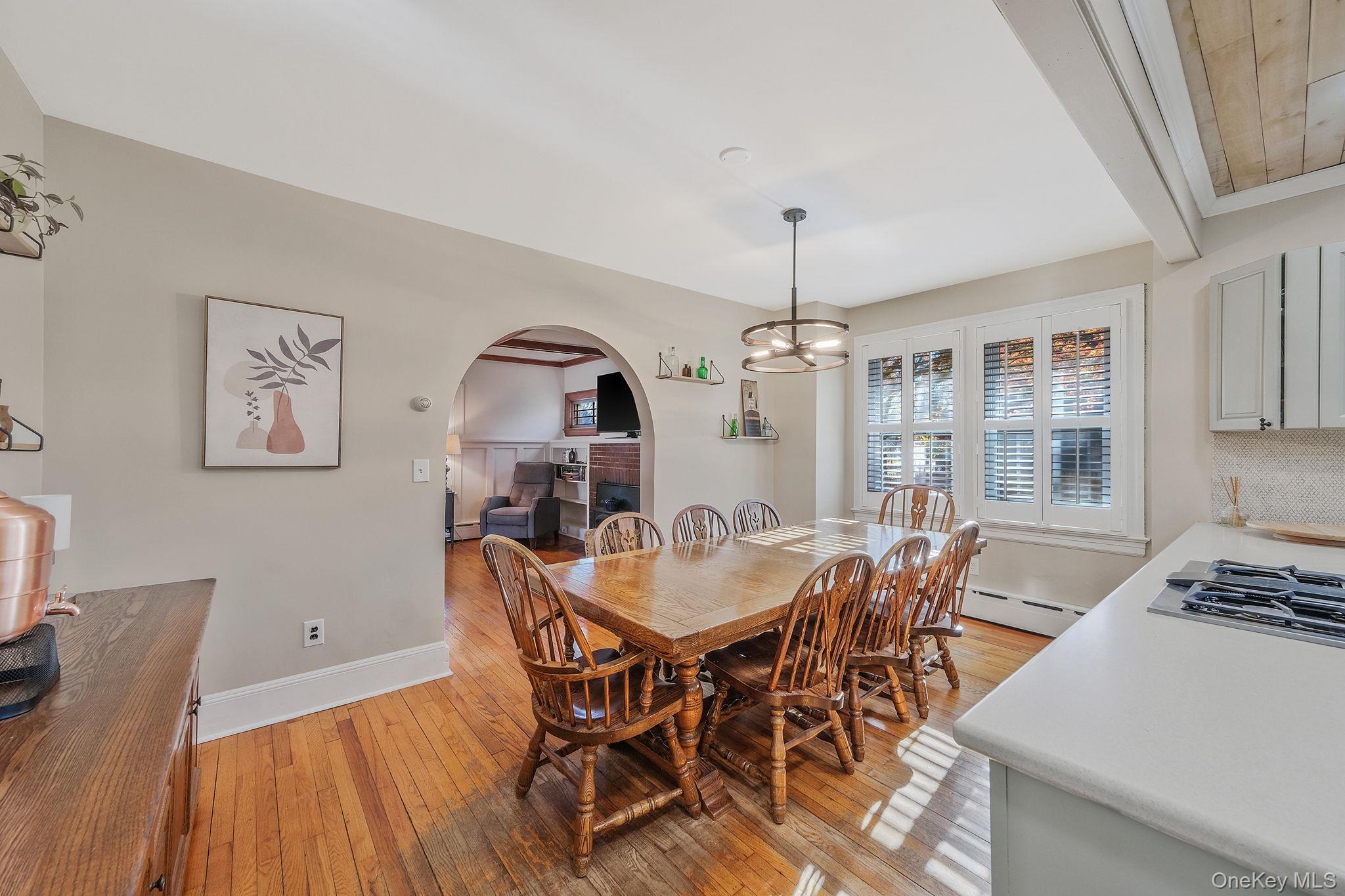 #12 photo, 120 Sayville Boulevard, Sayville , NY 11782