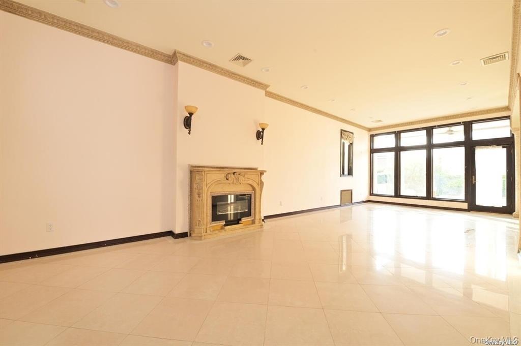 #6 photo, 10835 66th Road, Forest Hills , NY 11375