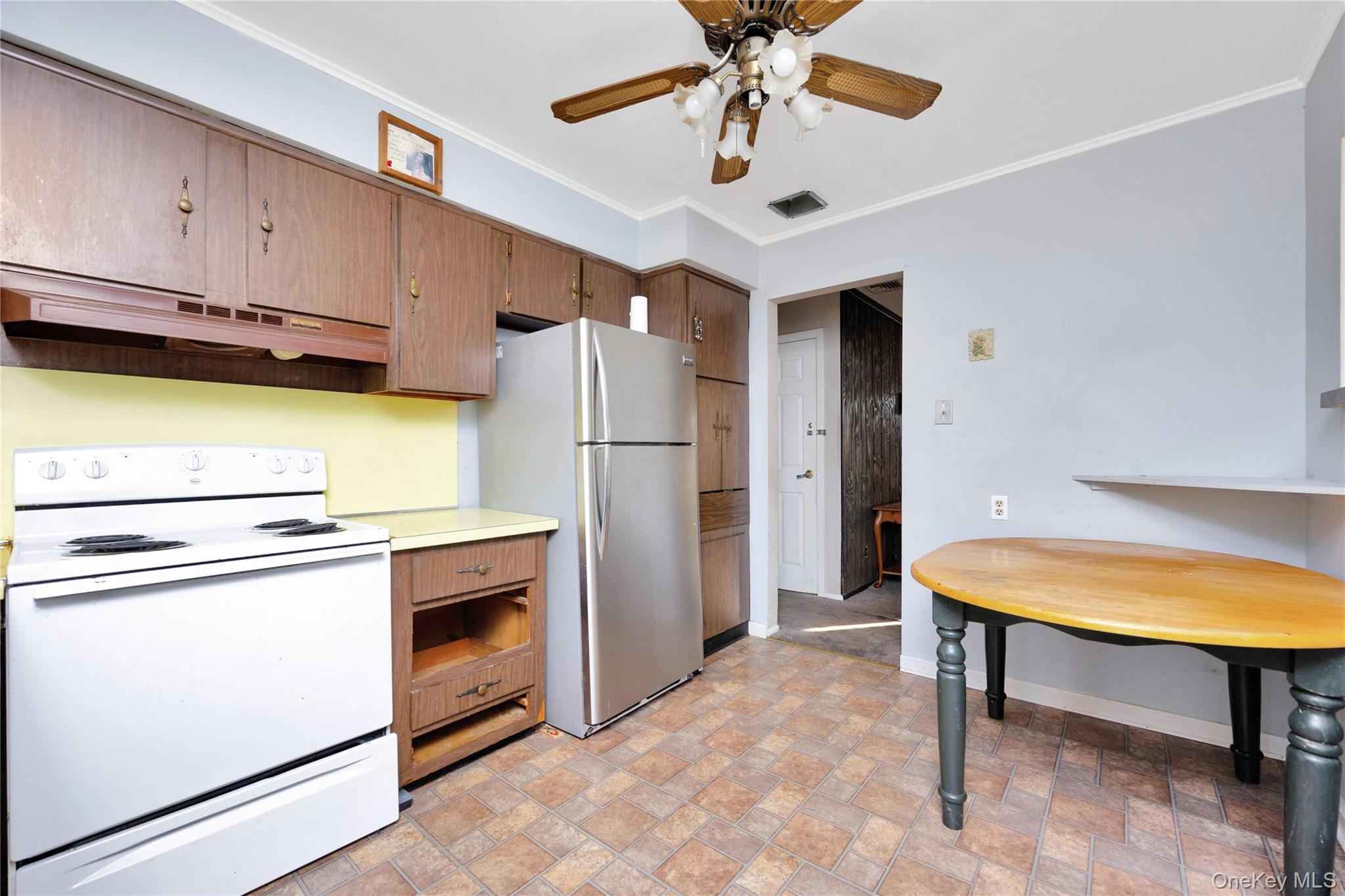 #10 photo, 15 2nd Avenue, Farmingdale , NY 11735