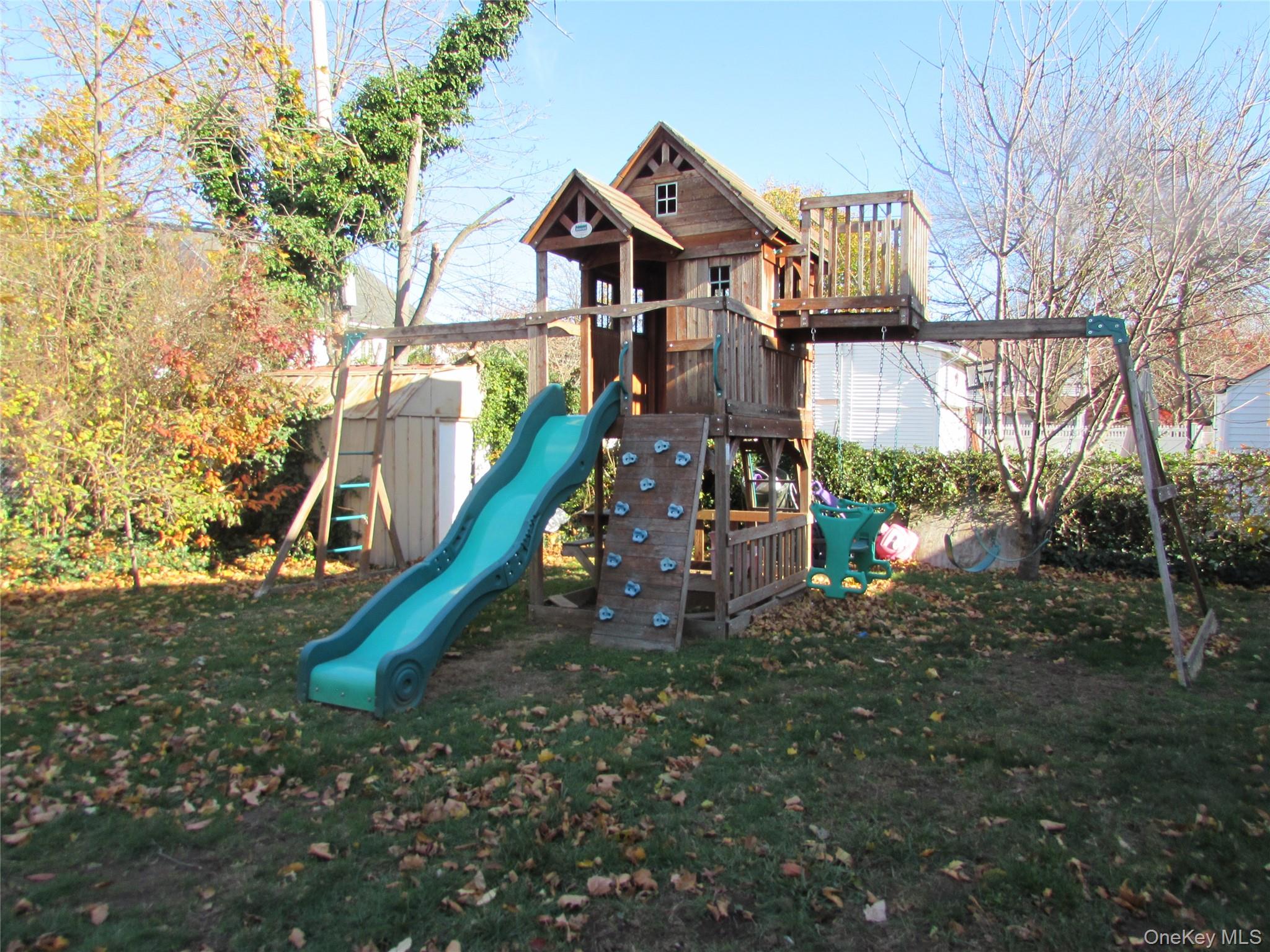 #16 photo, 51 Phoenix Street, Hempstead , NY 11550