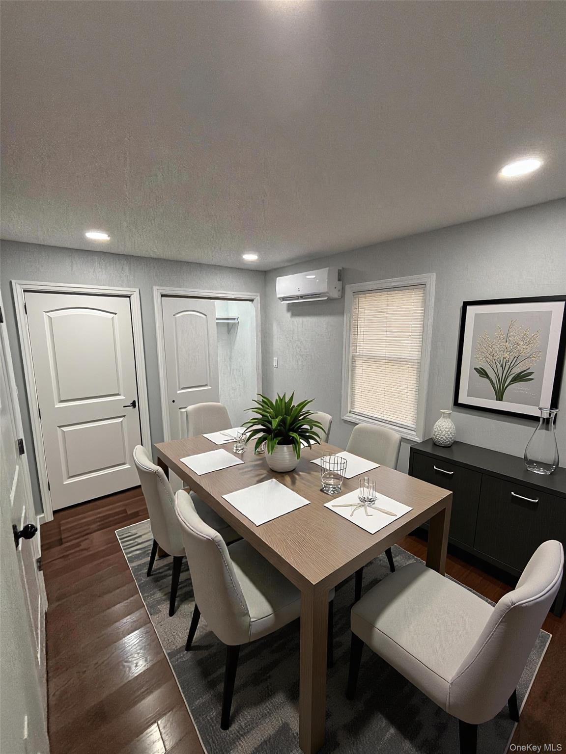 #18 photo, 33 Broadway Street, Shirley , NY 11967