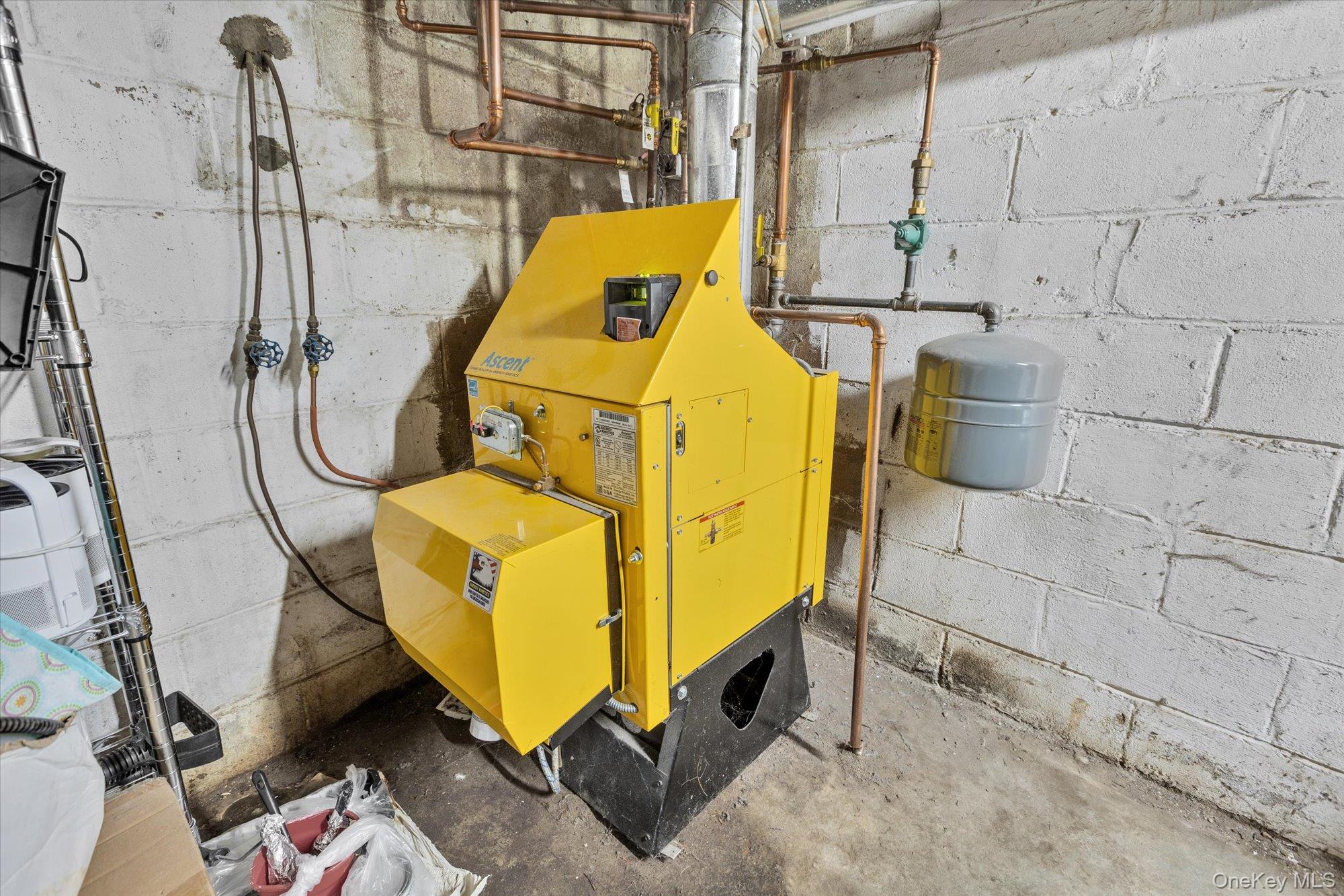 #18 photo, 16 Piermont Court, Melville , NY 11747