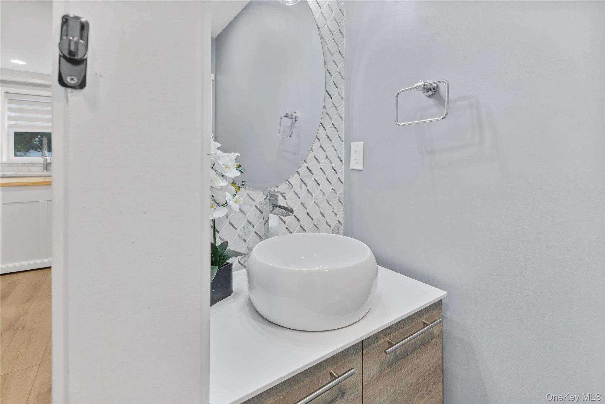 #9 photo, 16 Piermont Court, Melville , NY 11747