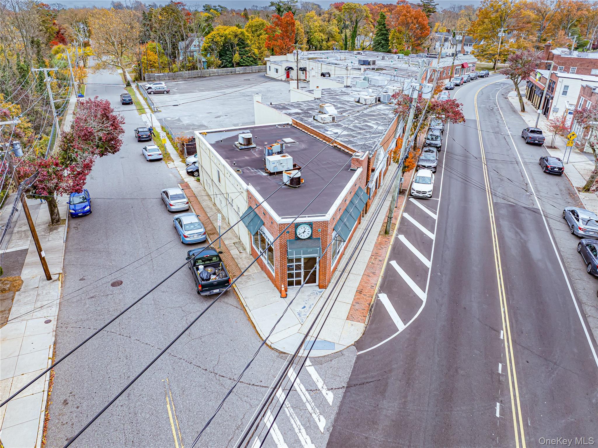 #13 photo, 159 Broadway, Amityville , NY 11701