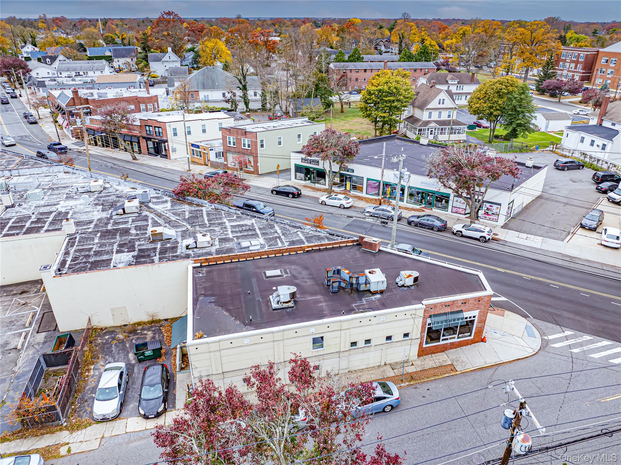 #14 photo, 159 Broadway, Amityville , NY 11701