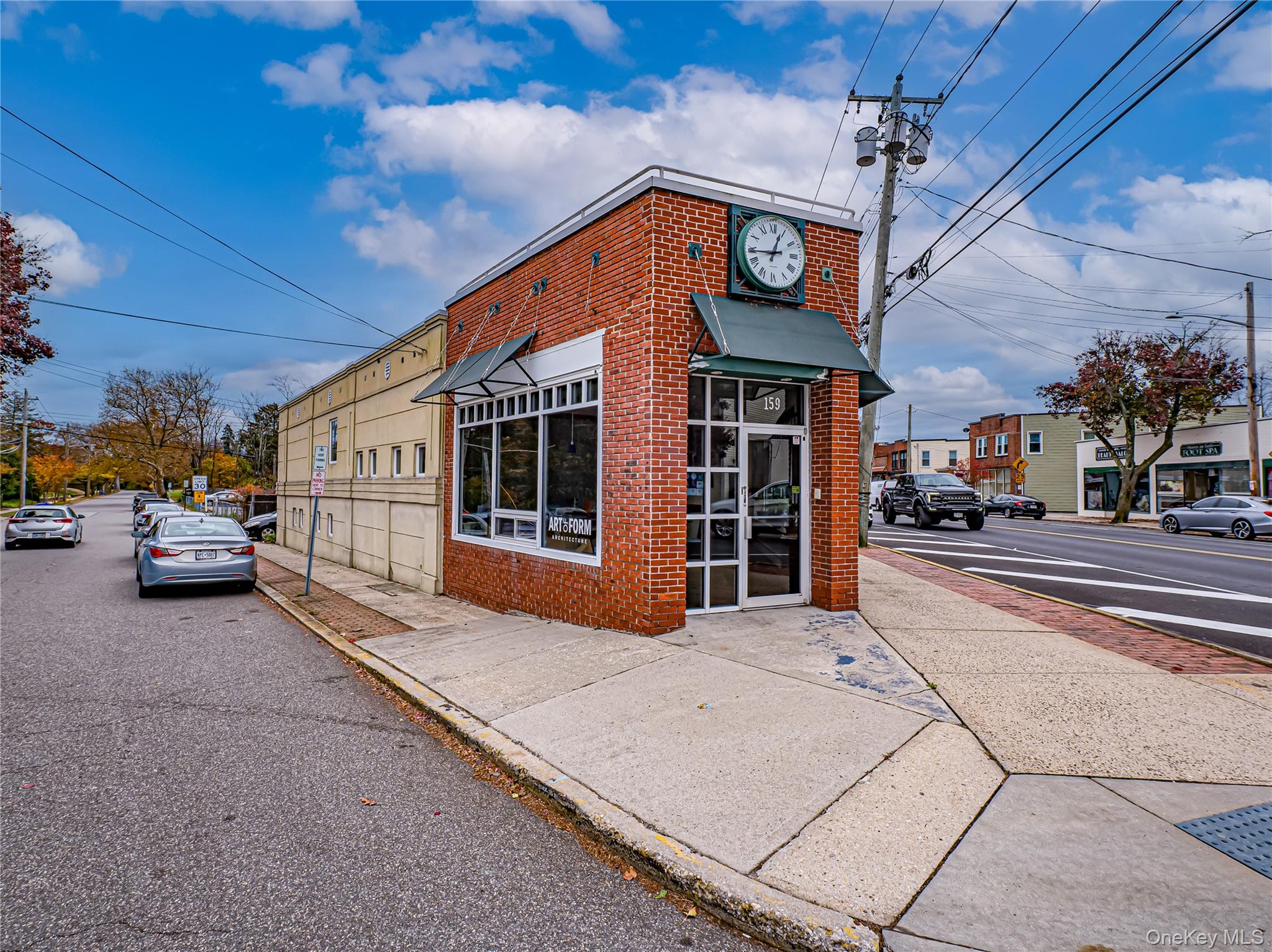 #3 photo, 159 Broadway, Amityville , NY 11701