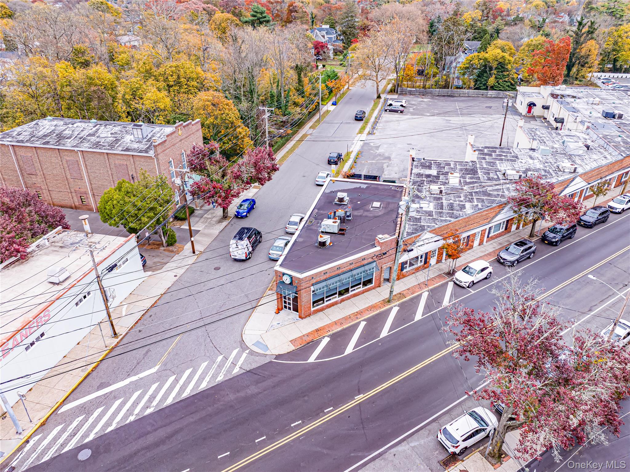 #6 photo, 159 Broadway, Amityville , NY 11701