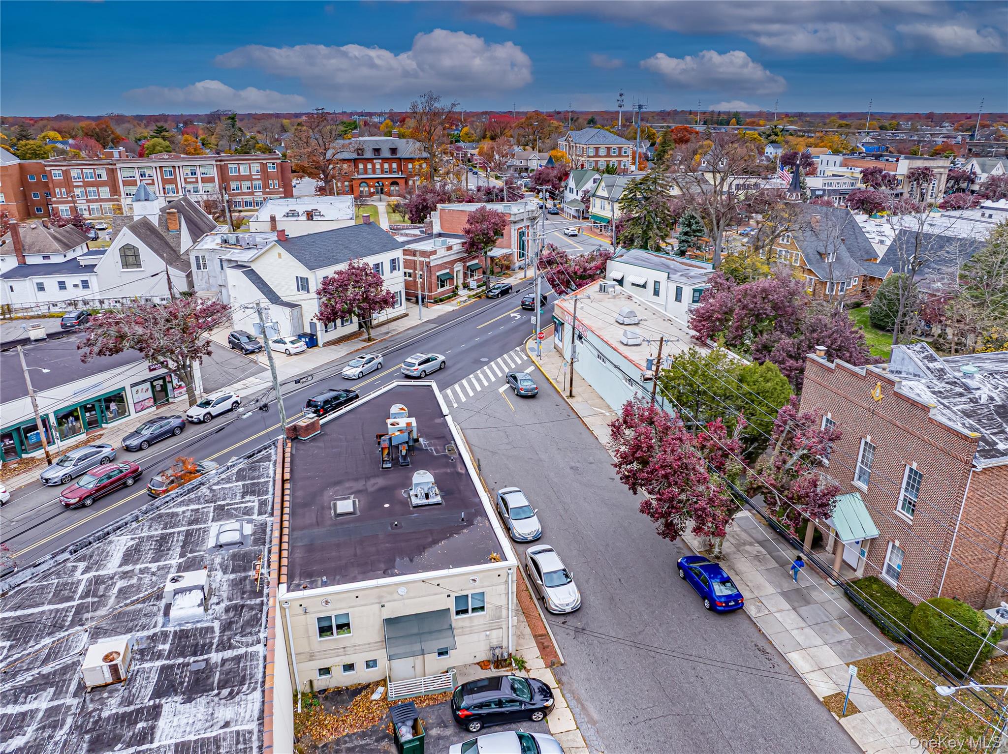 #8 photo, 159 Broadway, Amityville , NY 11701