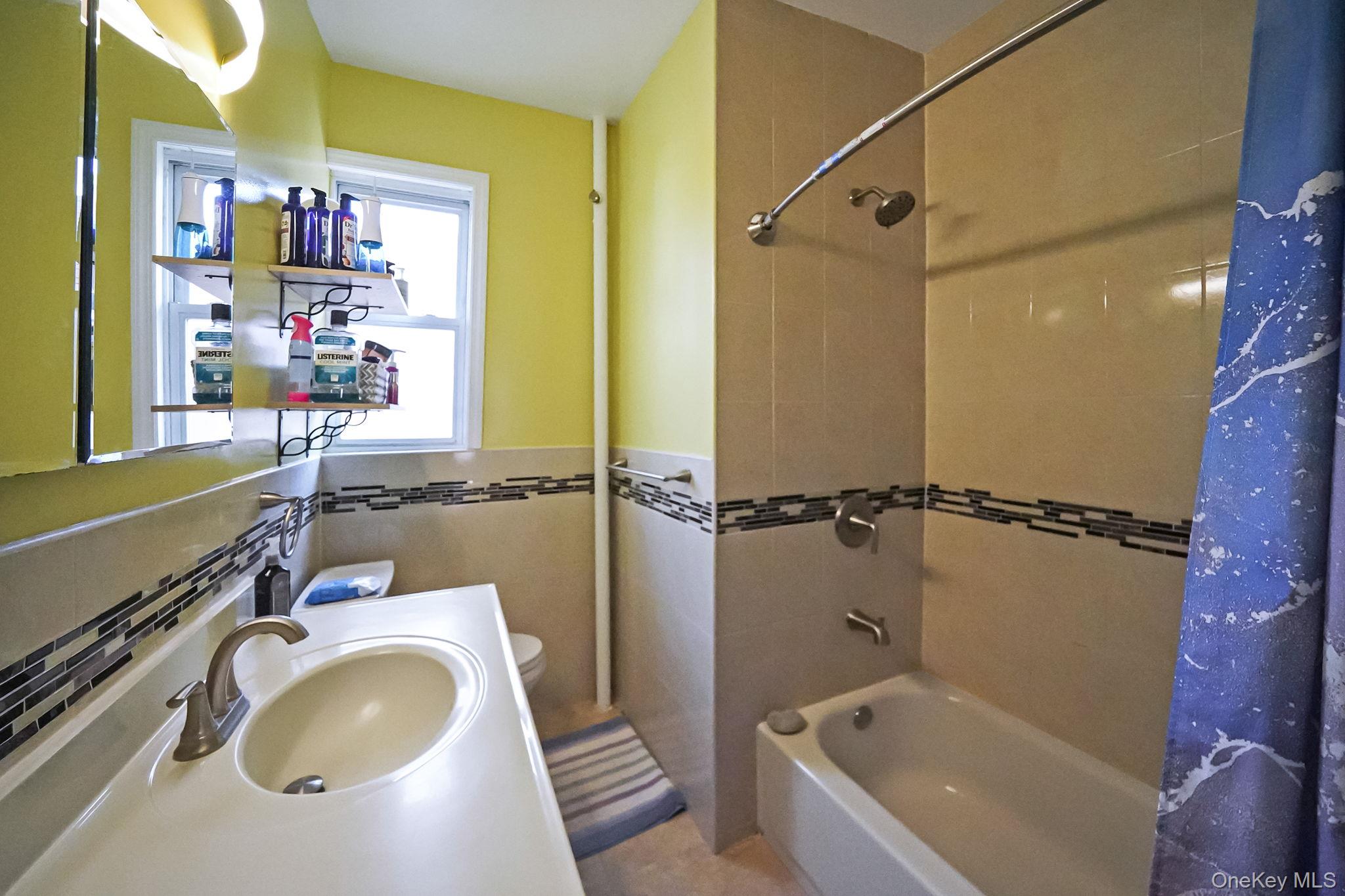 #13 photo, 18832 114th Drive, Saint Albans , NY 11412