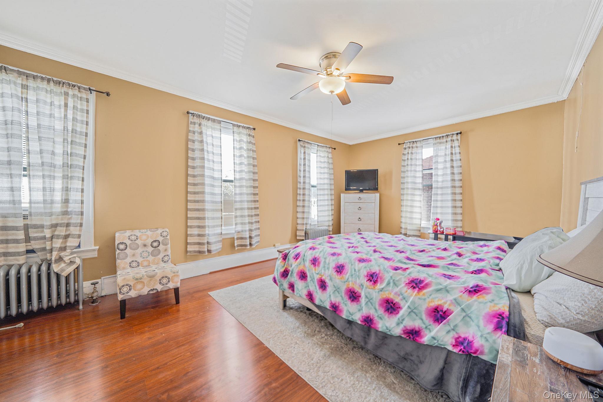 #14 photo, 18832 114th Drive, Saint Albans , NY 11412