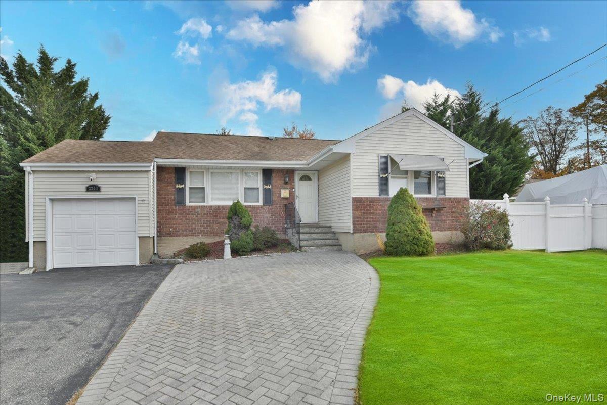 #2 photo, 2203 Washington Street, Merrick , NY 11566