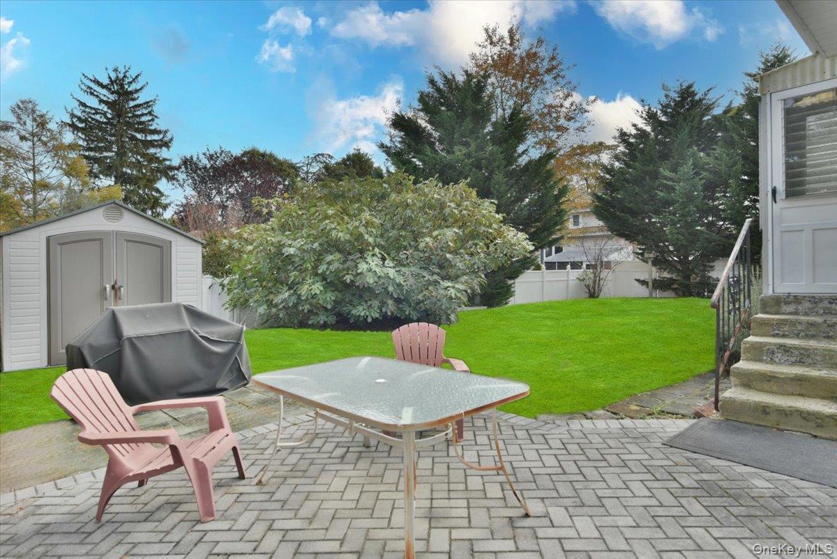 #7 photo, 2203 Washington Street, Merrick , NY 11566