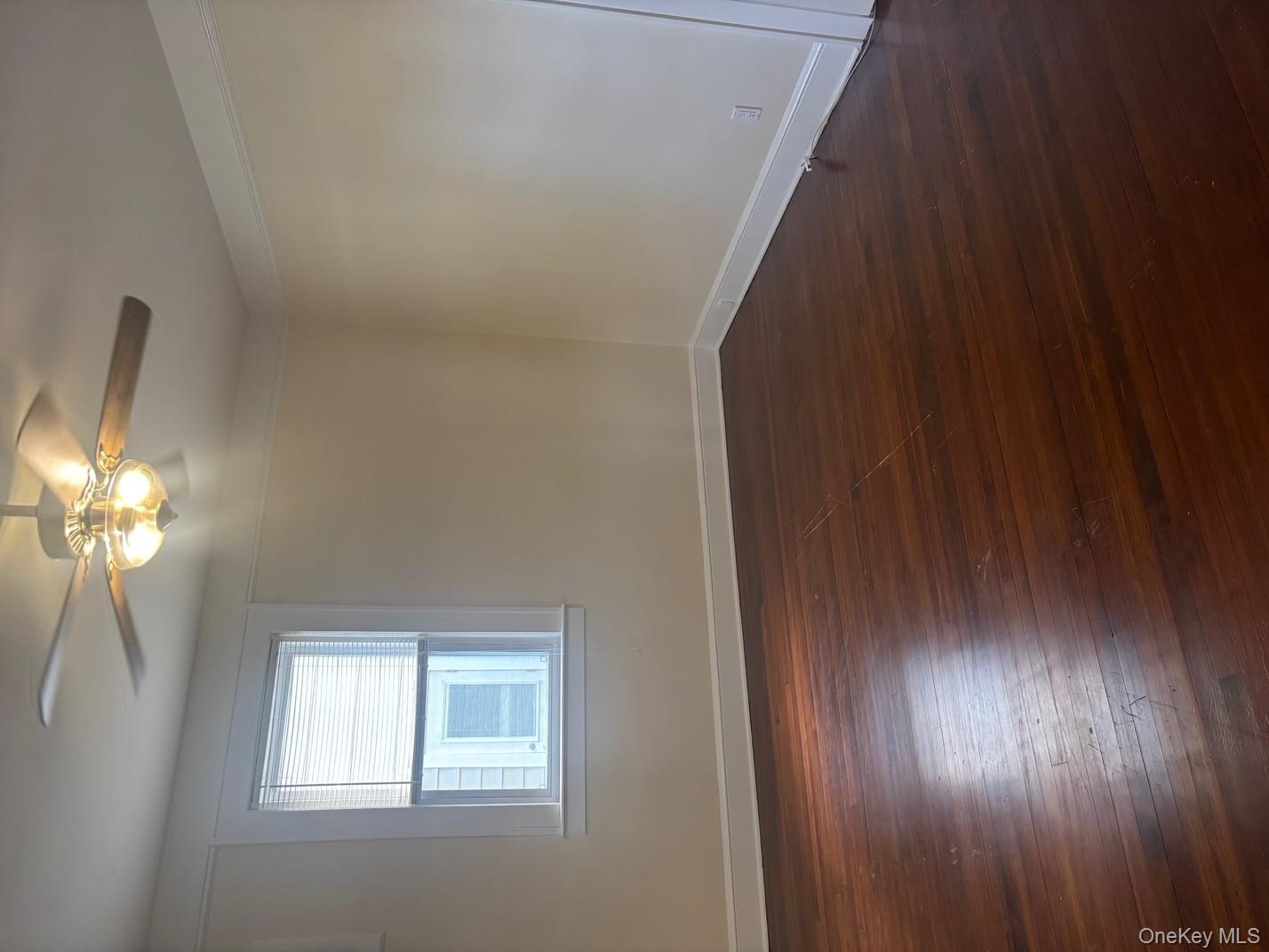 #1 photo, 15 Miller Street, ناسو Glen Cove , NY 11542