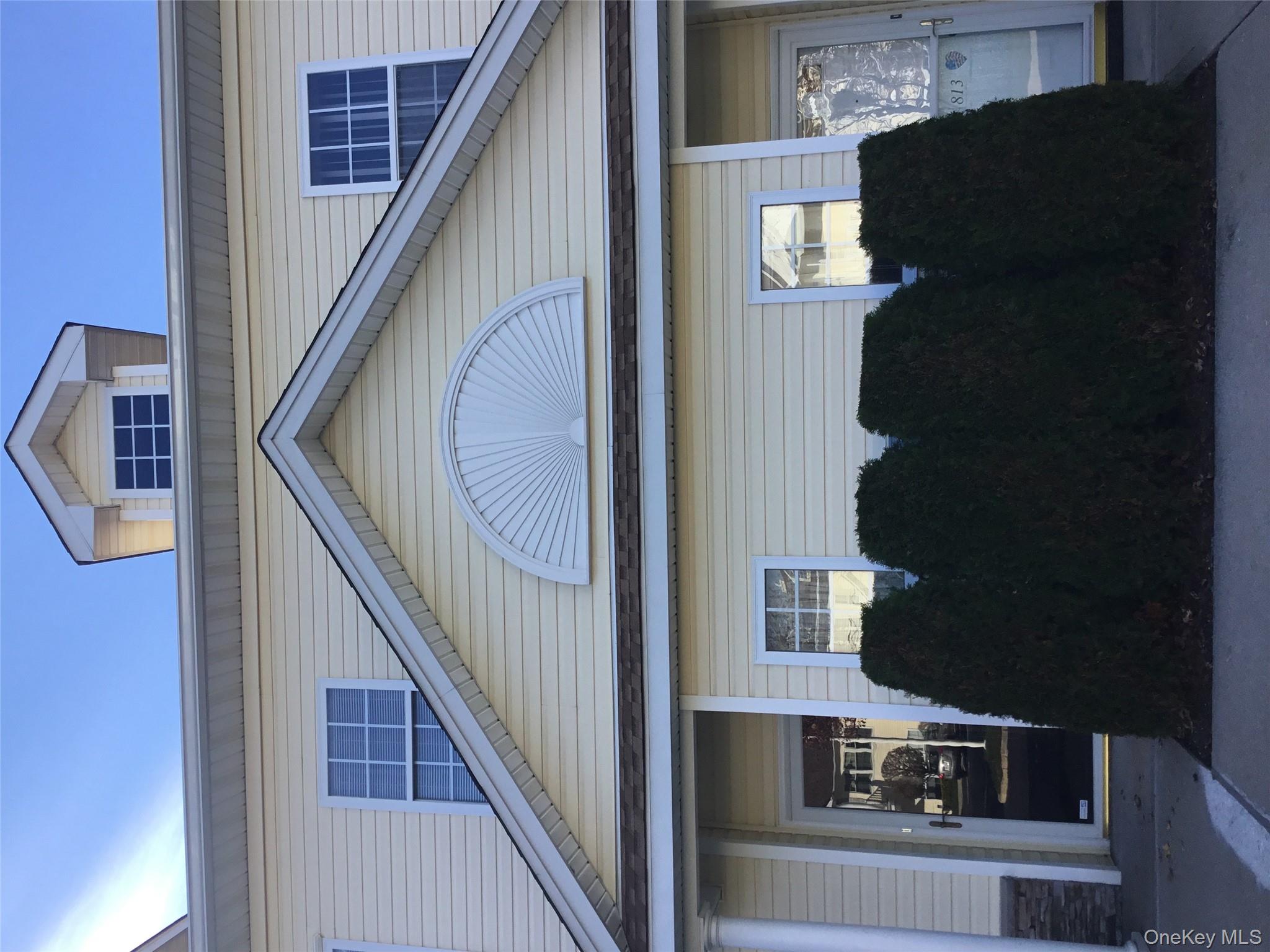 #4 photo, 816 Narragansett Villas Drive, Lindenhurst , NY 11757