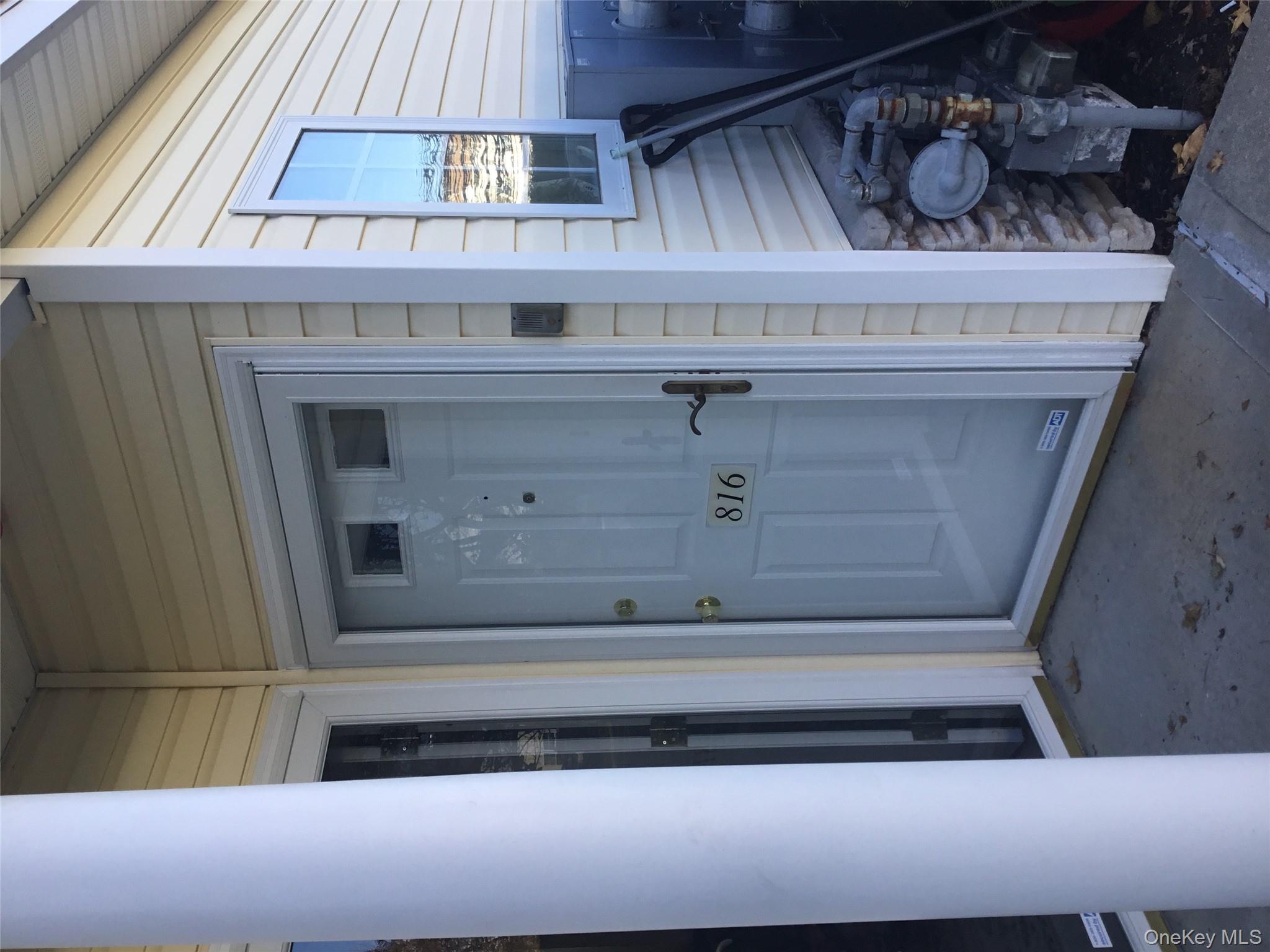 #5 photo, 816 Narragansett Villas Drive, Lindenhurst , NY 11757