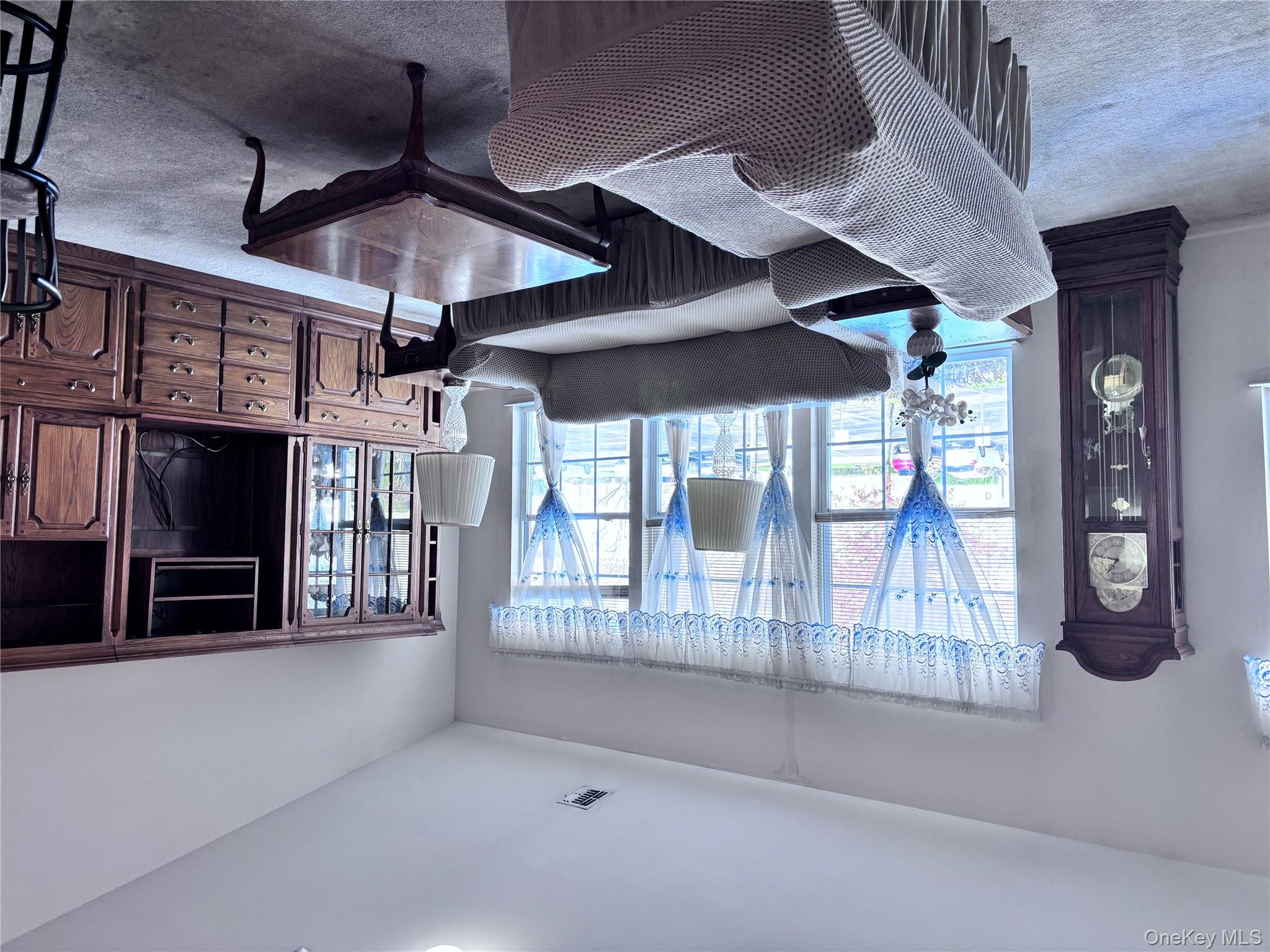 #6 photo, 816 Narragansett Villas Drive, Lindenhurst , NY 11757