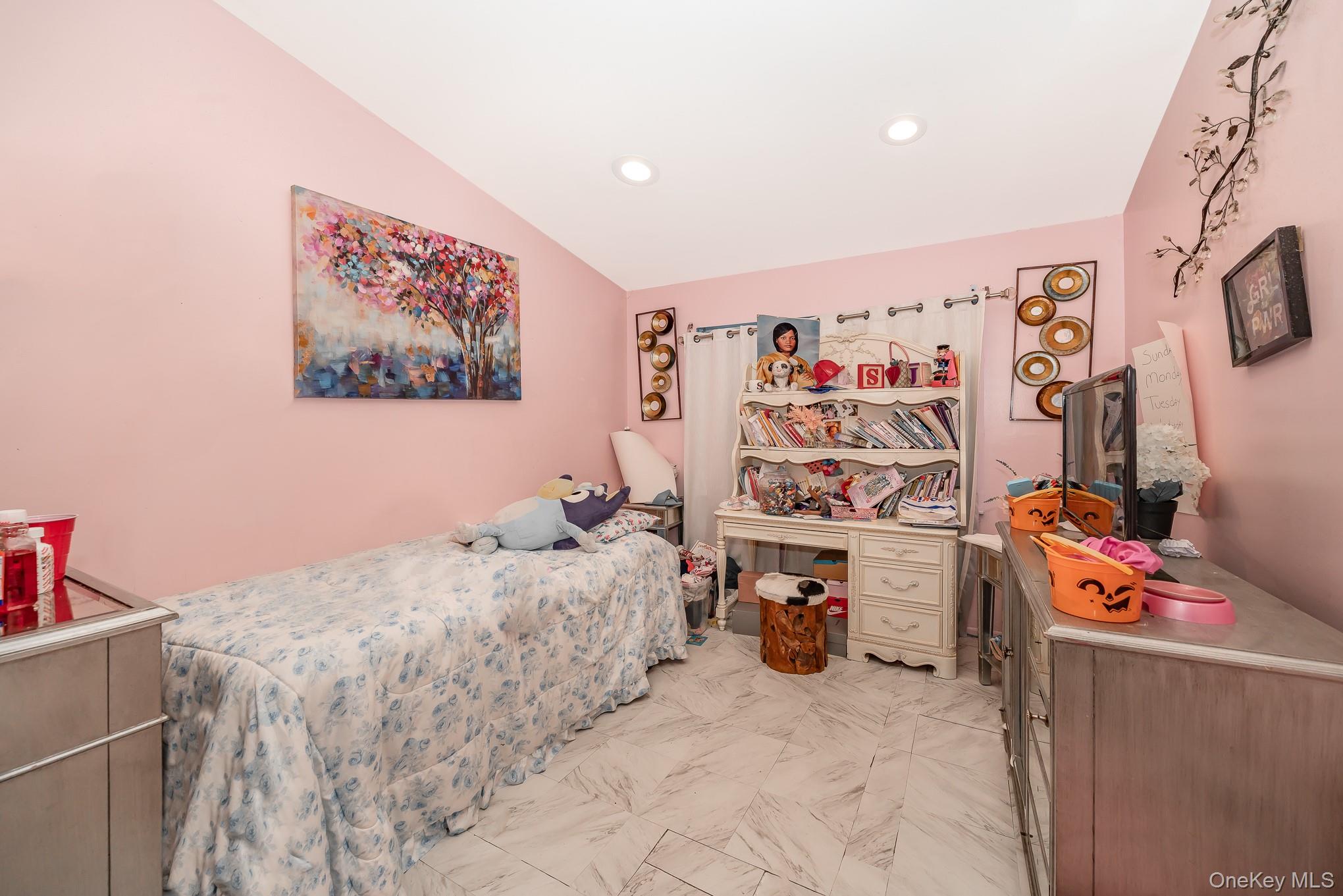 #20 photo, 5 Northwood Boulevard, سوفولك Central Islip , NY 11722