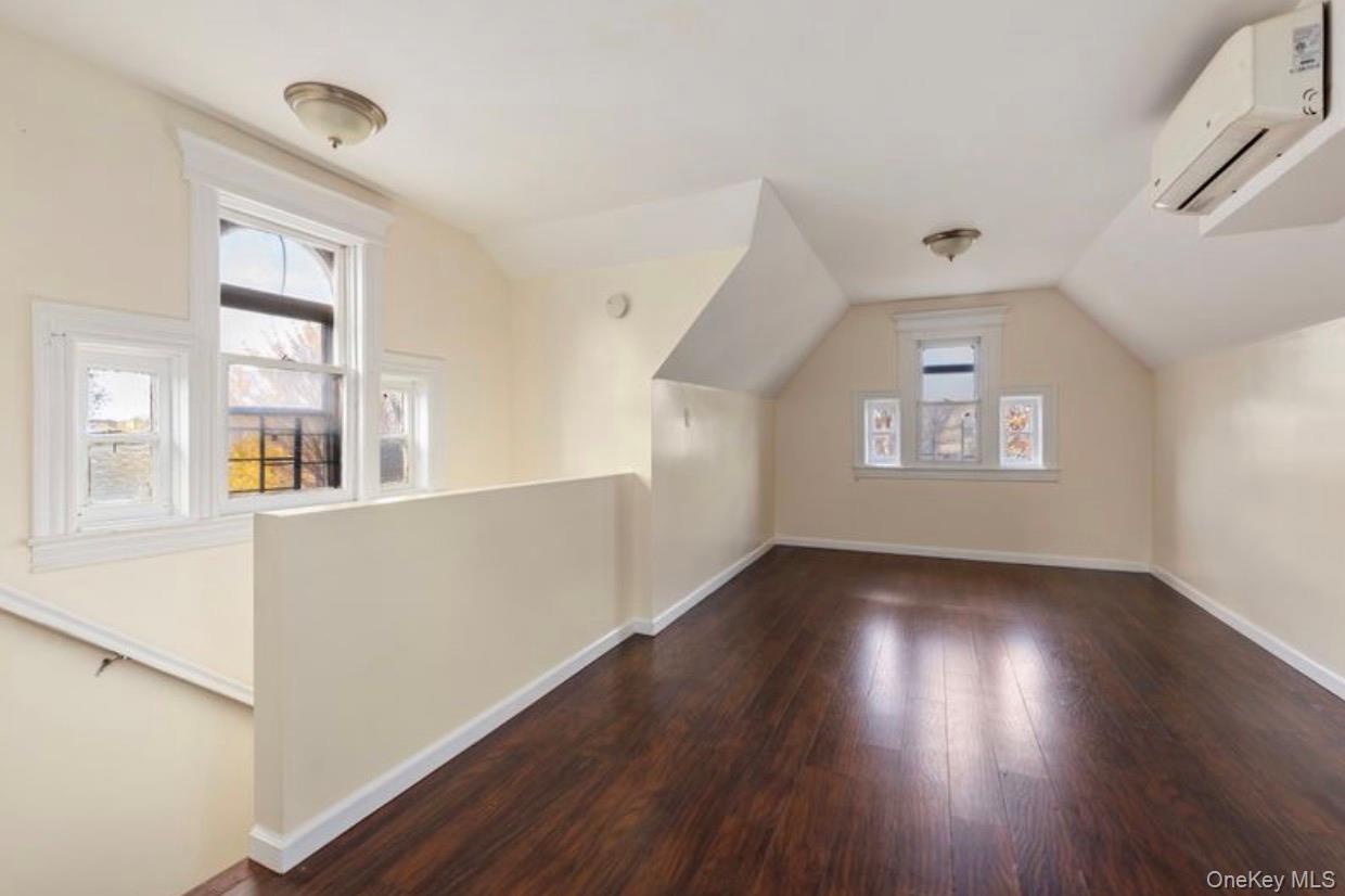 #16 photo, 153-12 122nd Avenue, Jamaica , NY 11434