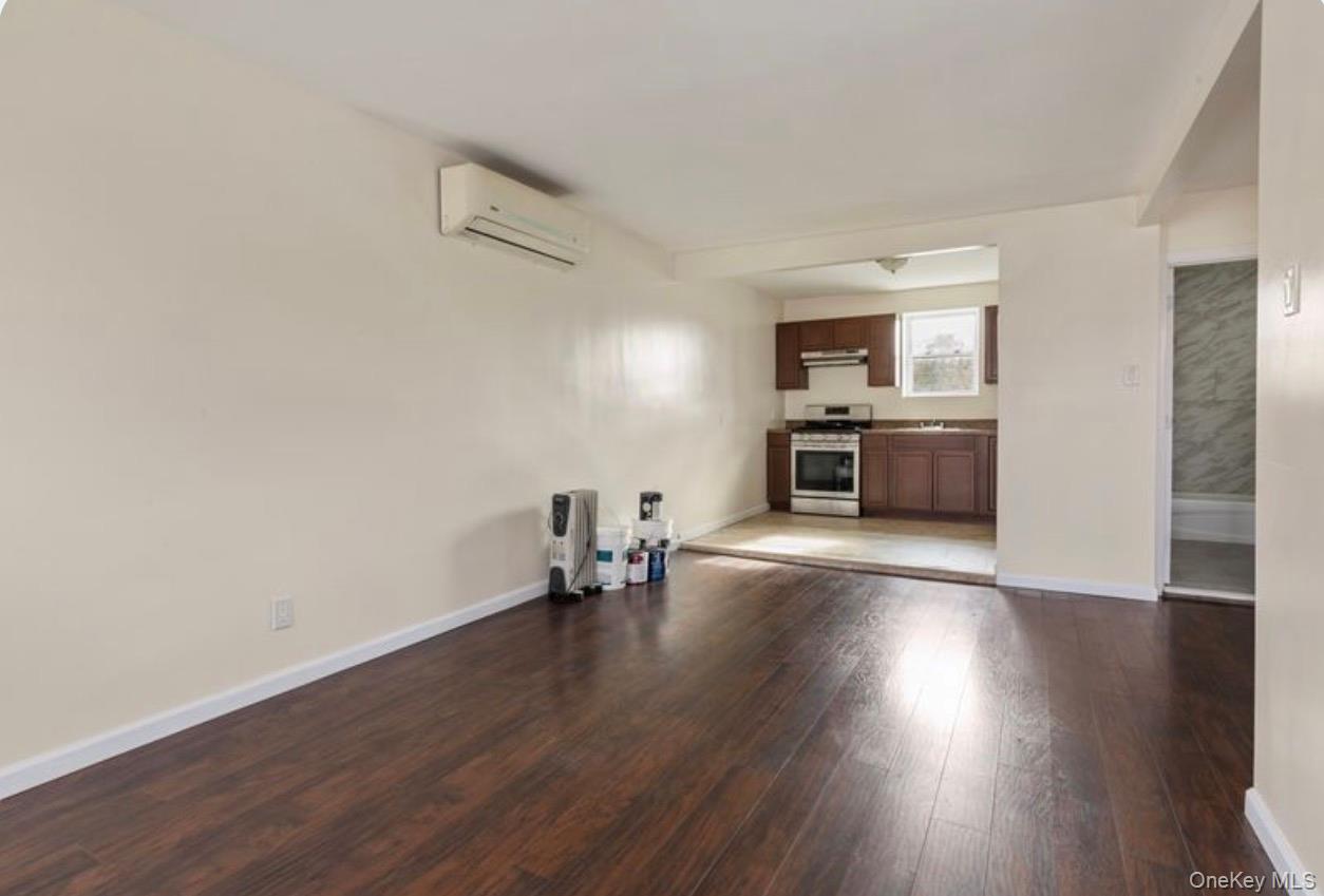 #19 photo, 153-12 122nd Avenue, Jamaica , NY 11434