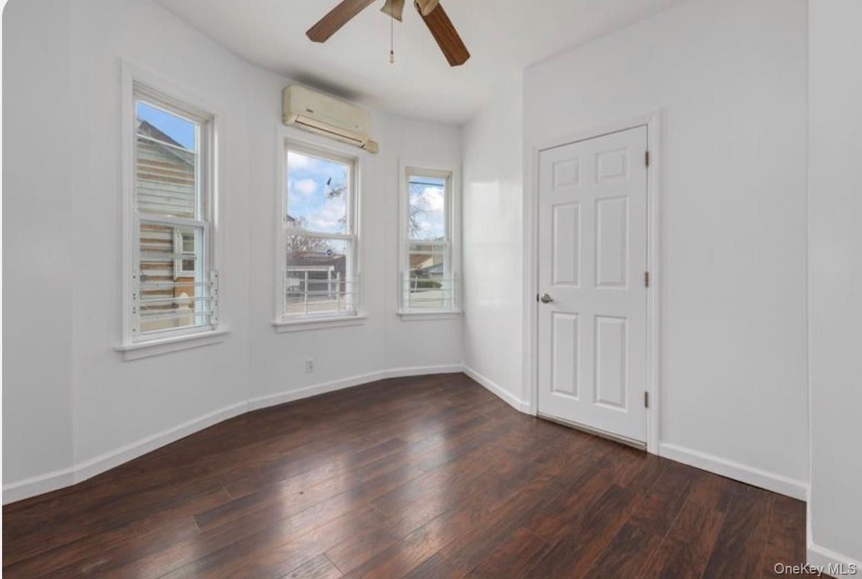 #6 photo, 153-12 122nd Avenue, Jamaica , NY 11434