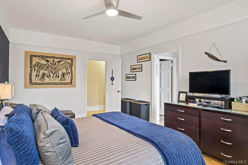 #15 photo, 43 Calton Road, New Rochelle , NY 10804