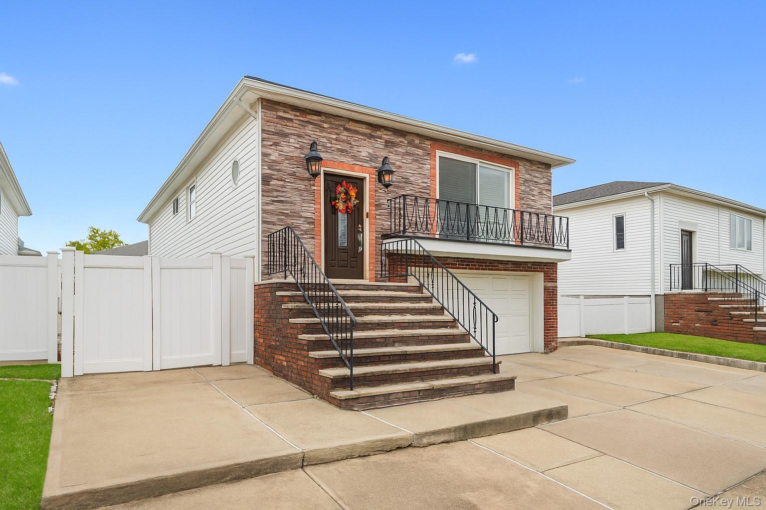 #1 photo, 28 Drumgoole Road, Staten Island , NY 10312