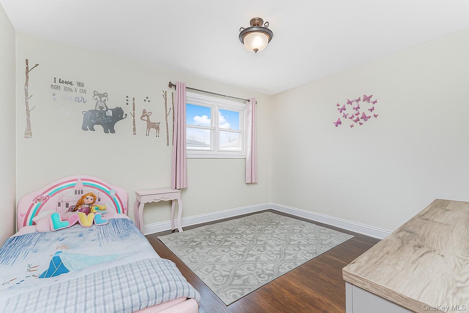 #15 photo, 28 Drumgoole Road, Staten Island , NY 10312