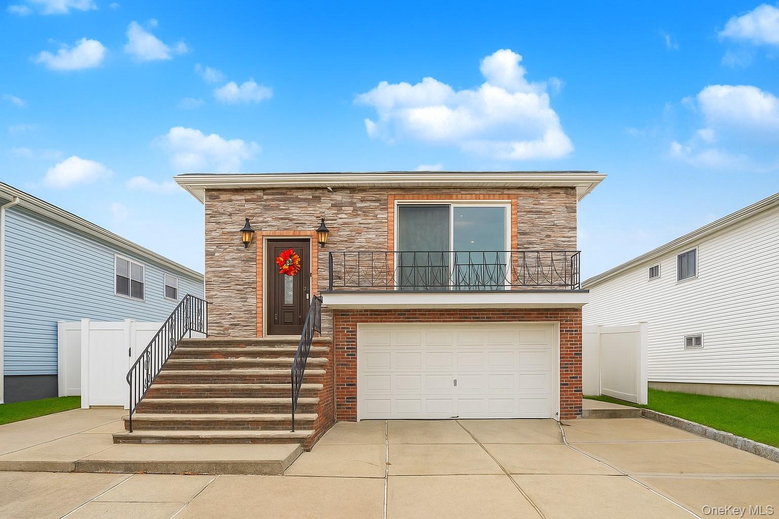 #2 photo, 28 Drumgoole Road, Staten Island , NY 10312