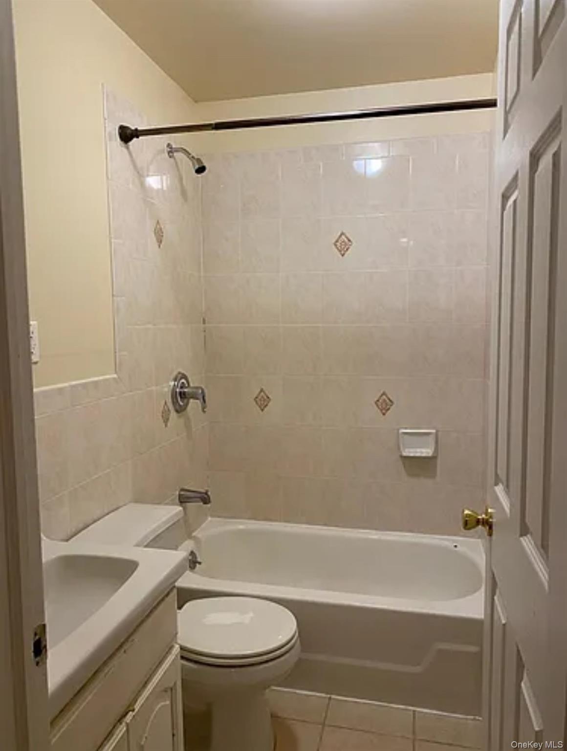 #16 photo, 234A Hosmer Avenue, Bronx , NY 10465